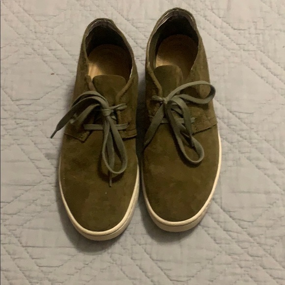 hush puppies green shoes